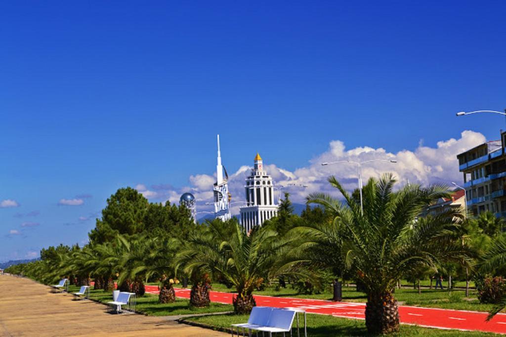 Apartamento Olympic Batumi Exterior foto